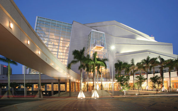 Surroundings - Adrienne Arsht Center - Novotel Miami Brickell