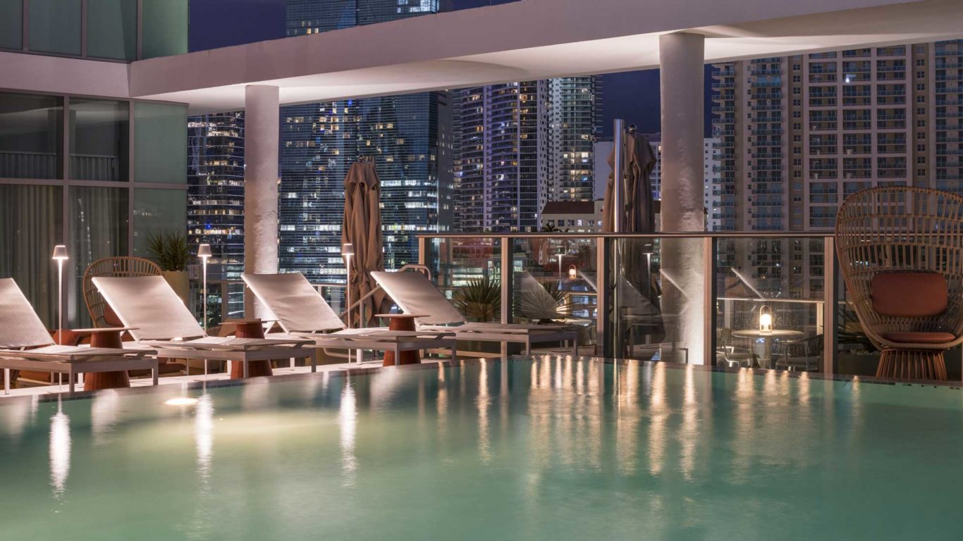 Azotea - Novotel Miami Brickell